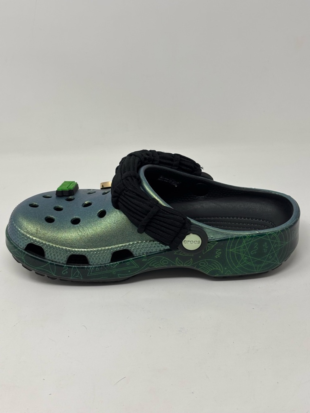CROCS X Wicked Elphaba Classic Crocs Shoes Size Women’s 7 - Picture 3 of 16